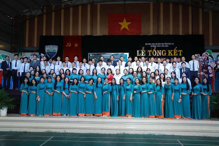 Trường học chất lượng cao ở Gia Lai được nhiều phụ huynh lựa chọn cho con theo học vì học sinh tiến bộ nhanh - Ảnh 2.