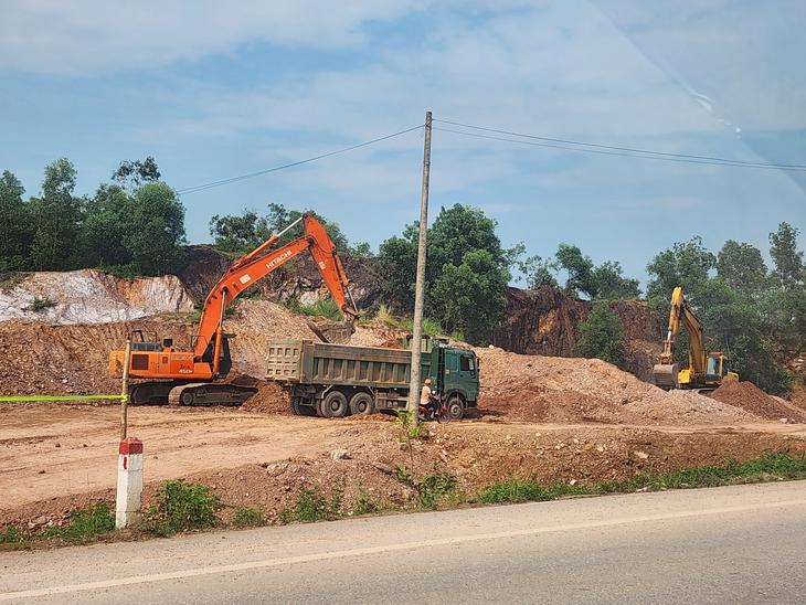 Bao giờ hai dự án đường nối đi Cảng hàng không Thọ Xuân mới hoàn thành?- Ảnh 4.