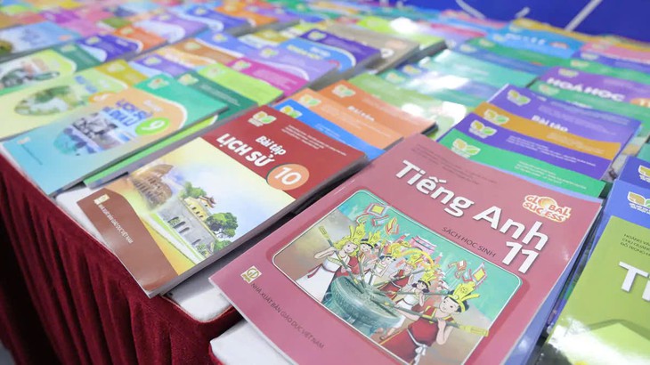 Hà Nội lên kế hoạch miễn phí sách giáo khoa năm 2026 - 2027- Ảnh 1.