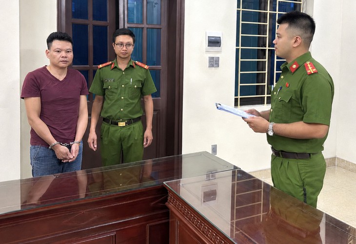 Giả cán bộ tài nguyên để 'chạy' sổ đất, chiếm đoạt 340 triệu đồng - Ảnh 1.
