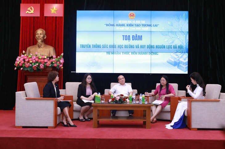 Lấp khoảng trống sức khỏe học đường, cần một hành lang pháp lý đủ mạnh- Ảnh 1.