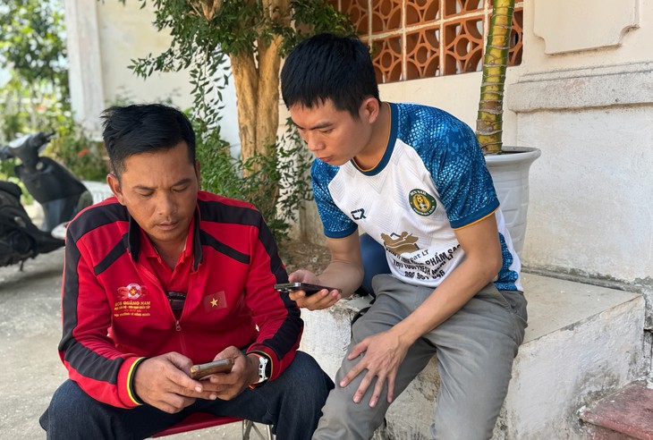 Người thân khắc khoải ngóng chờ tin hai cô gái bị sóng cuốn mất tích tại Mũi Nghê- Ảnh 5.