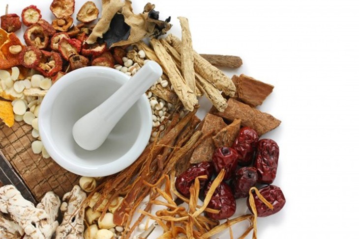 Tập trung thực hiện quyết liệt các chỉ đạo của Đảng và Chính phủ về phát triển lĩnh vực y, dược cổ truyền- Ảnh 1.