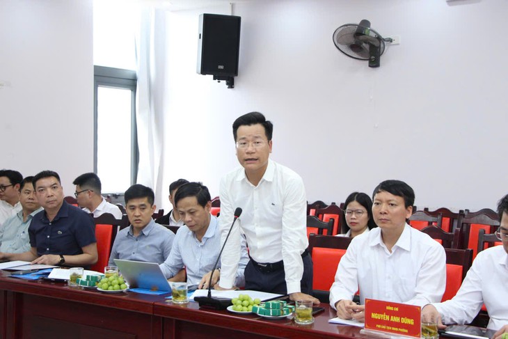 Tránh biến hiệu trưởng thành 'nút cổ chai' sau sáp nhập trường học- Ảnh 1.