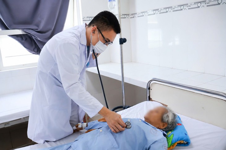 Phát hiện cụ bà thiếu máu nặng qua khám sức khỏe toàn dân- Ảnh 1.
