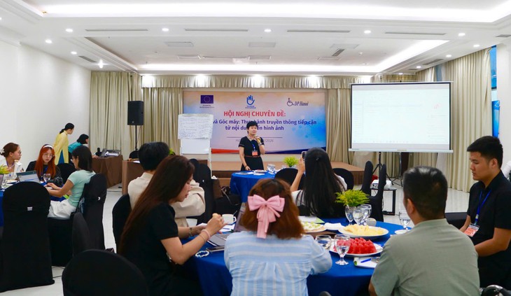 Truyền thông về người khuyết tật cần thay đổi từ góc nhìn đến ngôn từ- Ảnh 2.