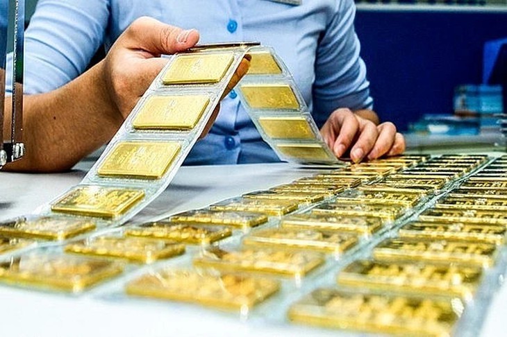 Chốt giá vàng hôm nay ngày 12/8 tăng mạnh trở lại- Ảnh 1.