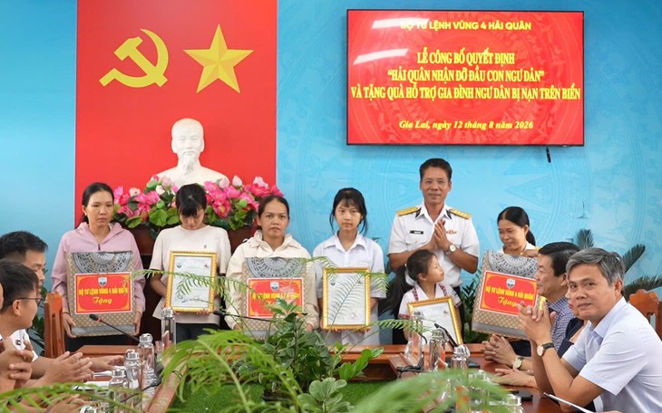 Đẩy mạnh hoạt động 'đồng hành cùng người lính Hải quân' - Ảnh 1.