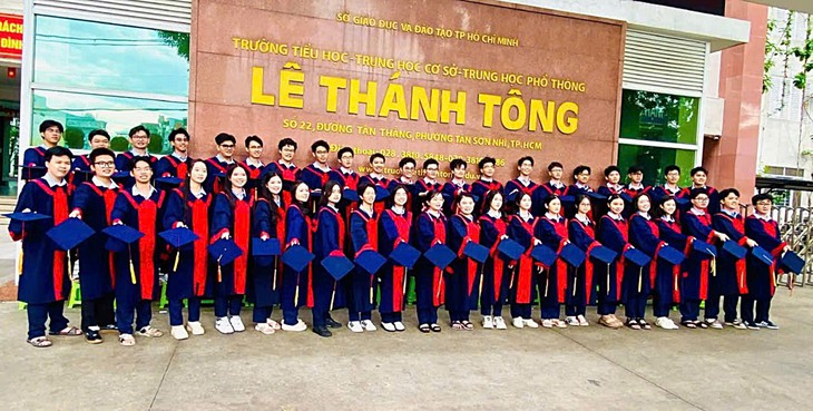 Lớp học đặc biệt ở TPHCM: 43/43 học sinh đều đỗ đại học các ngành sức khỏe - Ảnh 1.