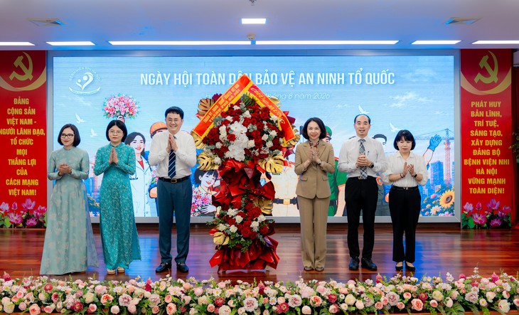 Hà Nội xây dựng môi trường y tế an toàn, nâng cao chất lượng CSSK nhân dân- Ảnh 1.
