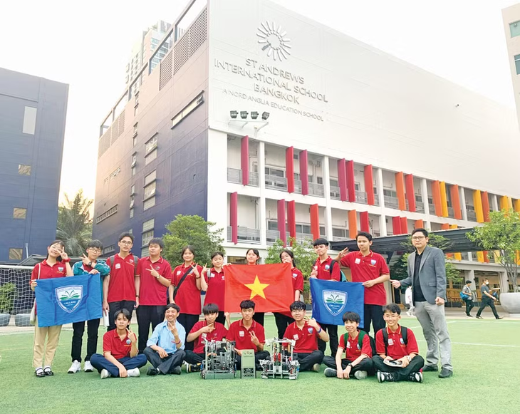 Phụ huynh, học sinh háo hức chờ đón năm học mới ở trường học chất lượng cao- Ảnh 2.
