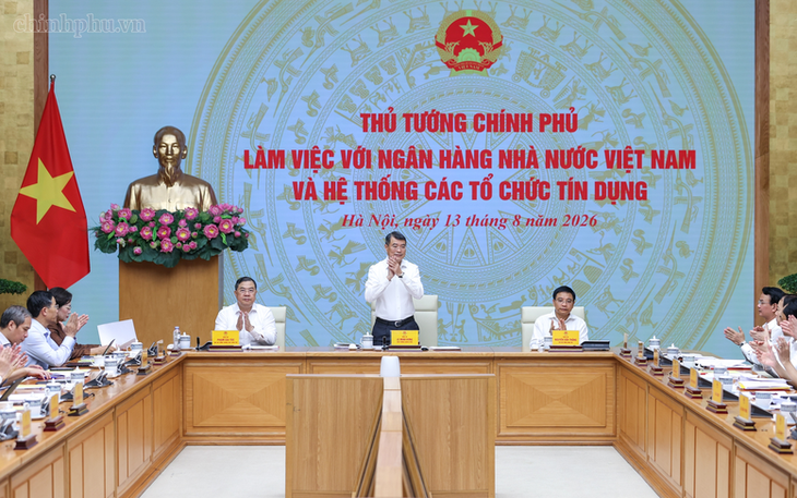 Thủ tướng yêu cầu giảm chi phí trung gian, hạ giá thuốc và thiết bị y tế- Ảnh 5.