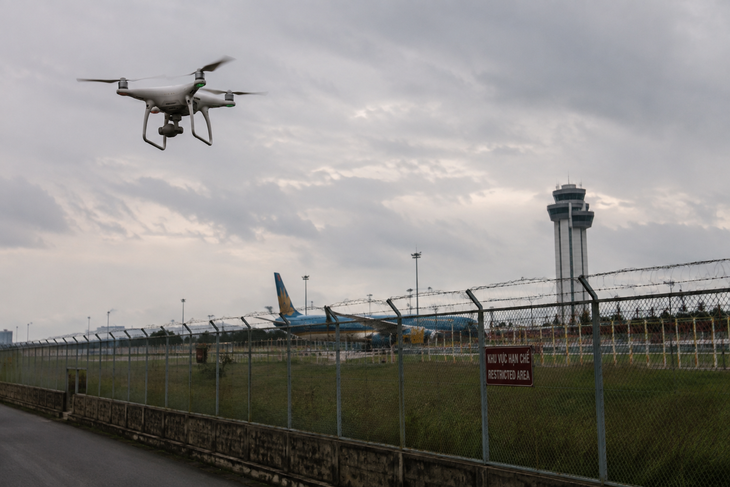 UAV xâm nhập sân bay xử lý thế nào, ai chịu trách nhiệm?- Ảnh 2.