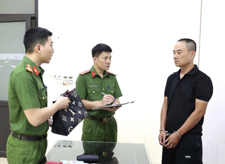 Đập kính ô tô, trộm hơn 700 triệu đồng rồi trốn qua nhiều tỉnh thành- Ảnh 1.
