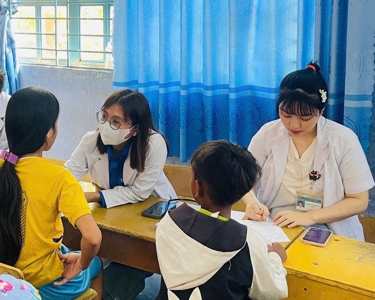 Học sinh ở Khánh Hòa sẽ được khám sức khỏe miễn phí khi nào? - Ảnh 1.
