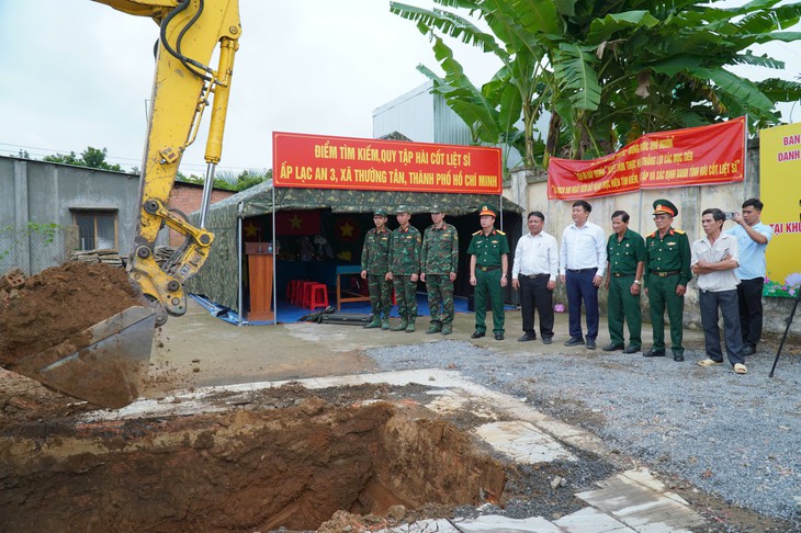TPHCM tìm kiếm, quy tập hài cốt liệt sĩ tại xã Thường Tân - Ảnh 1.