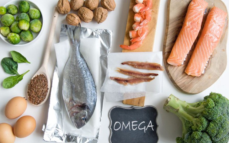 Cần bao nhiêu Omega-3 mỗi ngày để bảo vệ tim mạch và não bộ? - Ảnh 2.