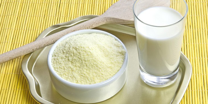 Trẻ uống sữa công thức sớm cần lưu ý gì?- Ảnh 1.