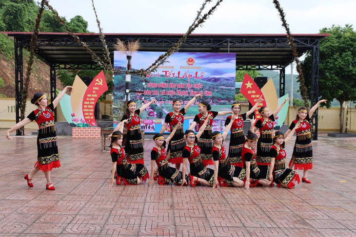 Rộn ràng Tết Lấp lỗ ở bản Rào Tre, Hà Tĩnh- Ảnh 4.
