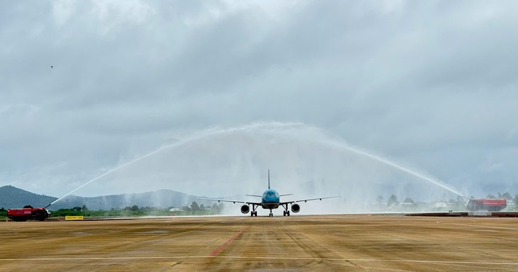 Sân bay Liên Khương chính thức khai thác trở lại sau gần 6 tháng sửa chữa - Ảnh 1.