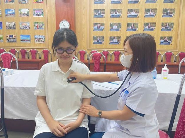 Cầu Giấy khám sức khỏe toàn diện miễn phí cho gần 3.000 học sinh- Ảnh 3.