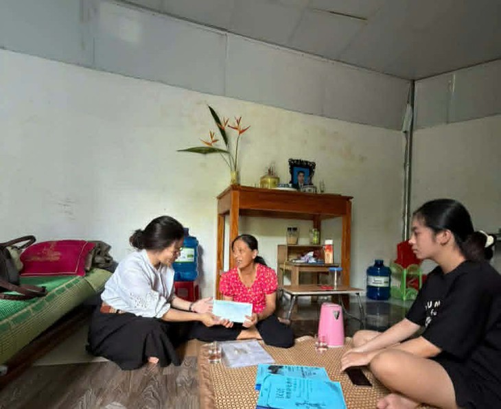 Vòng tay nhân ái: Hành trình Ước mơ của nữ sinh Tuyên Quang trong khó khăn - Ảnh 3.