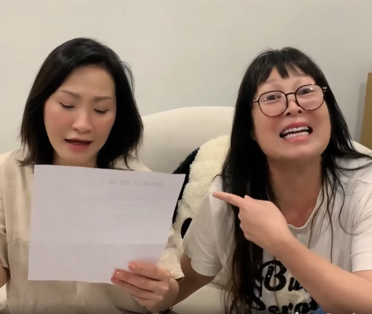 Kỷ niệm 8 năm của NSND Hồng Vân và Hồng Đào: Tình bạn bền chặt qua thời gian - Ảnh 3.
