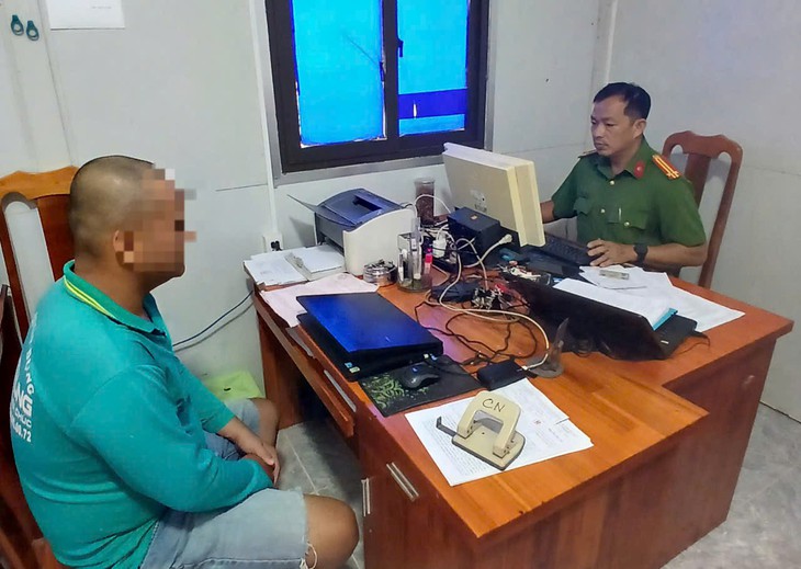 Mâu thuẫn kinh doanh du lịch, gửi 4 tin giả đến công an để trả thù - Ảnh 1.
