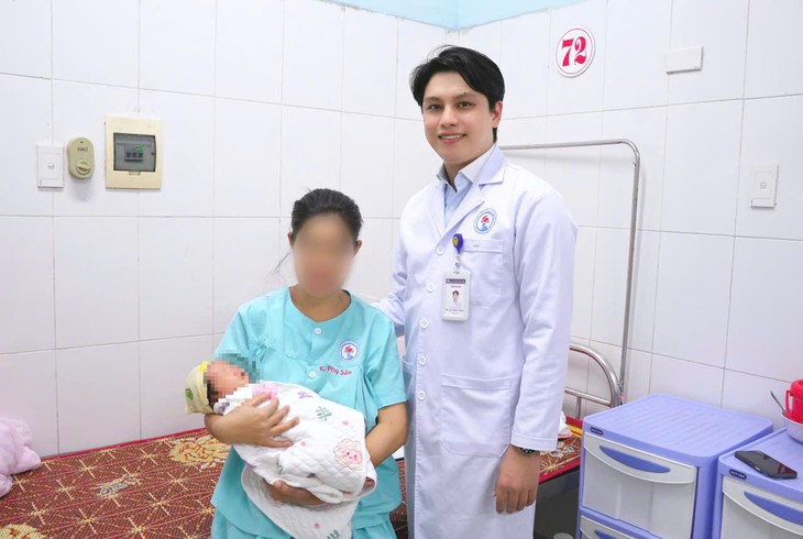 Ca nhau cài răng lược hiếm gặp ở sản phụ chưa từng mổ lấy thai- Ảnh 1.
