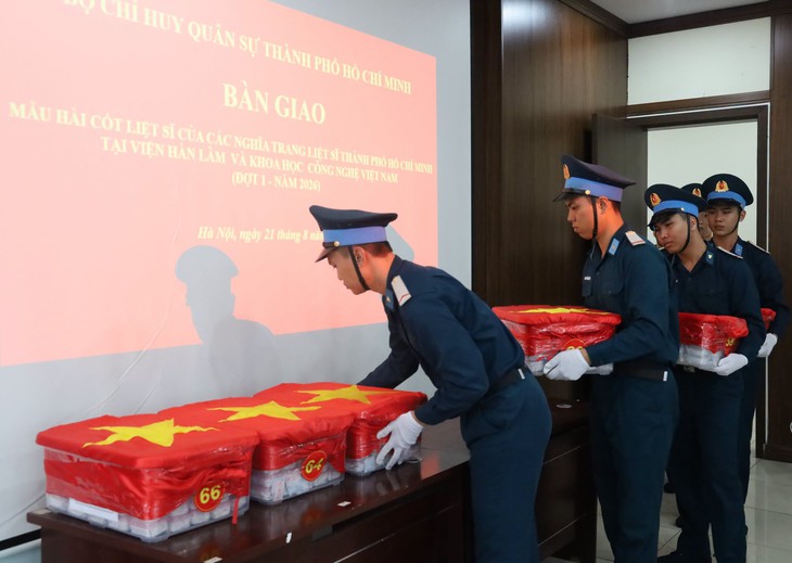 Viện Hàn lâm KH&CN Việt Nam tiếp nhận 7.104 mẫu sinh phẩm hài cốt liệt sĩ - Ảnh 4.