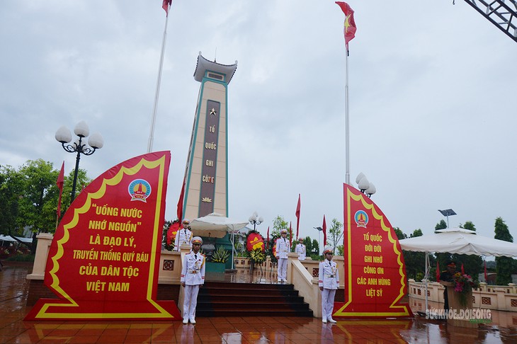 Chiến sĩ Phòng không - Không quân lấy mẫu ADN, tìm lại danh tính liệt sĩ- Ảnh 1.