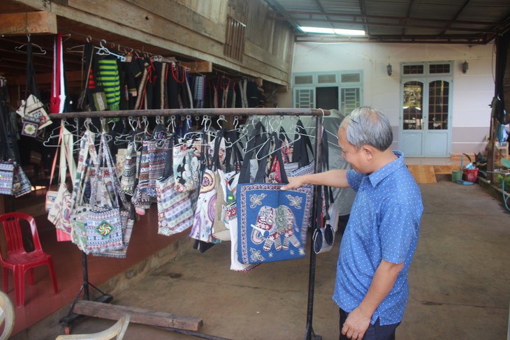 Buôn du lịch đẹp như trong cổ tích ở Đắk Lắk khiến nhiều người mê - Ảnh 6.
