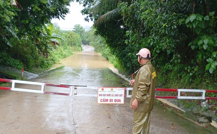 Thanh Hoá sơ tán khẩn cấp gần 500 người dân- Ảnh 1.