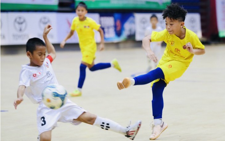 Lịch thi đấu bóng đá hôm nay ngày 24/8 - 25/8: Nhiều trận cầu sôi động - Ảnh 2.