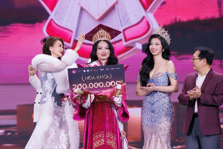 Nữ sinh Đại học Y Hà Nội đăng quang Hoa khôi Sinh viên Việt Nam 2026- Ảnh 2.
