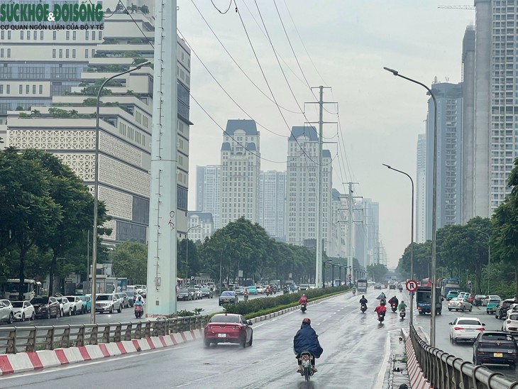 Sau mưa lớn, các 'điểm đen' ngập úng Hà Nội ra sao?- Ảnh 7.