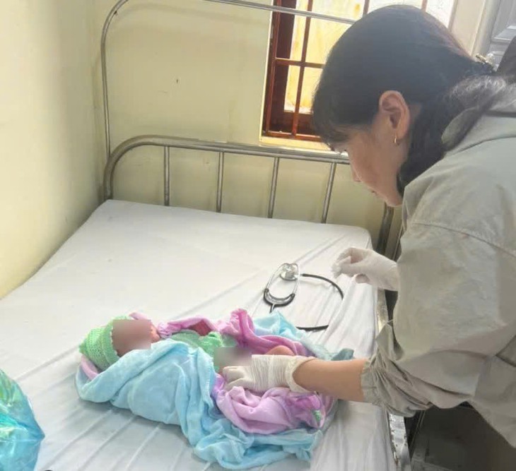 Khẩn tìm người thân cho bé gái bị bỏ rơi ở Buôn Ma Thuột - Ảnh 1.