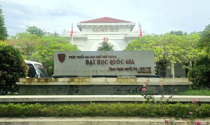 Đại học Huế lý giải việc thí sinh có giấy báo đậu nhưng nhập học lại rớt - Ảnh 1.