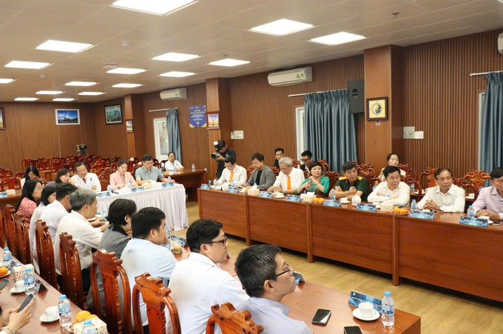 Dược liệu y học cổ truyền: 'Kho báu' còn bỏ ngỏ - Ảnh 2.