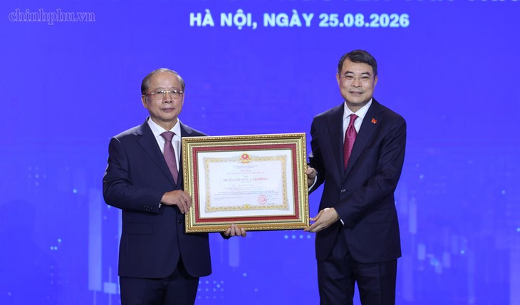 Thủ tướng: Khơi thông nguồn lực, thúc đẩy công nghệ, mở rộng thị trường cho doanh nghiệp nhỏ và vừa- Ảnh 3.