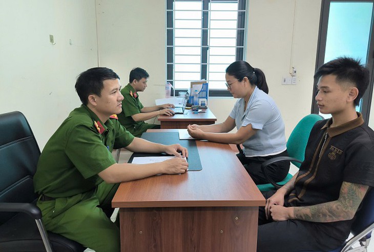 ‘Thần cồn’ điều khiển taxi, gây tai nạn khiến một người tử vong- Ảnh 1.