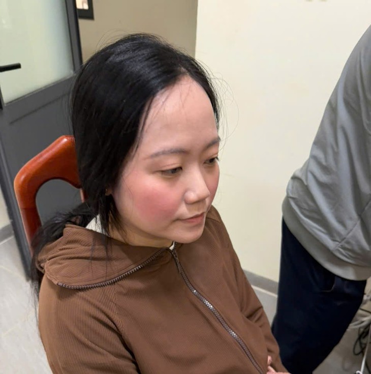 Tự xưng được 'bề trên' cho số trúng xổ số, cặp vợ chồng ở TPHCM bị khởi tố- Ảnh 2.