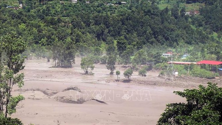 Vì sao lũ quét và sạt lở ở biên giới Nepal - Tây Tạng gây hậu quả nghiêm trọng?- Ảnh 1.