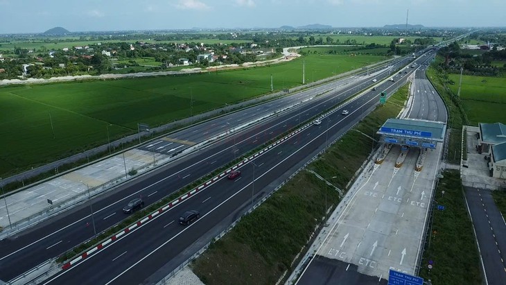 CSGT xử lý lỗi không giữ khoảng cách, cao tốc Pháp Vân - Cầu Giẽ - Cao Bồ ra sao?- Ảnh 2.