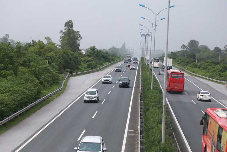 CSGT xử lý lỗi không giữ khoảng cách, cao tốc Pháp Vân - Cầu Giẽ - Cao Bồ ra sao?- Ảnh 5.