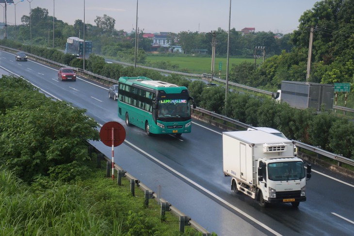CSGT xử lý lỗi không giữ khoảng cách, cao tốc Pháp Vân - Cầu Giẽ - Cao Bồ ra sao?- Ảnh 7.