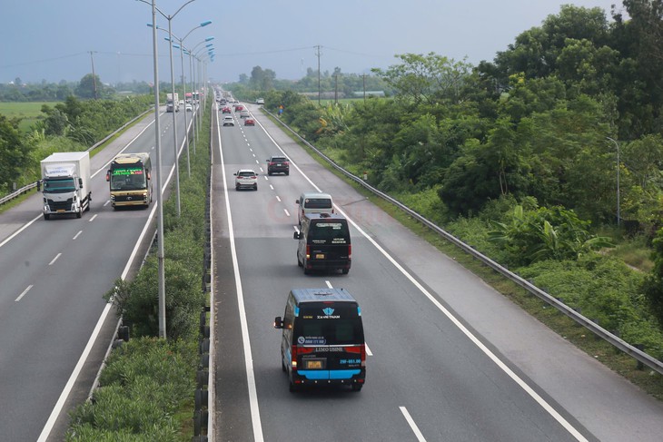 CSGT xử lý lỗi không giữ khoảng cách, cao tốc Pháp Vân - Cầu Giẽ - Cao Bồ ra sao?- Ảnh 9.