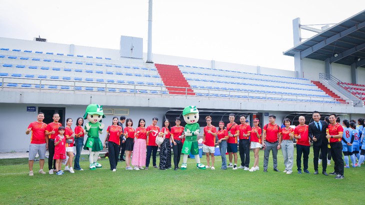 Herbalife Việt Nam đồng hành tổ chức buổi gặp gỡ 'Tiếp Lửa Bóng Đá Việt Nam'- Ảnh 3.