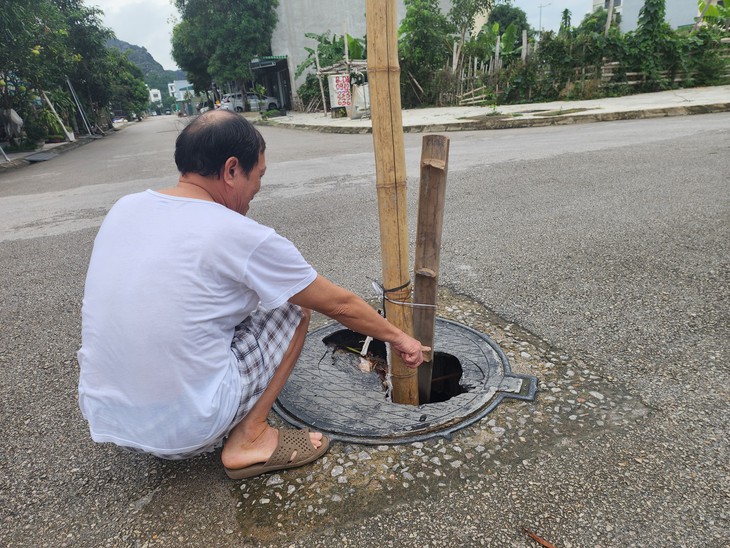 Thanh Hóa chỉ đạo xử lý triệt để tình trạng ‘bẫy’ hố ga nguy hiểm giữa lòng đô thị sau khi Báo Sức khỏe & Đời sống phản ánh- Ảnh 1.