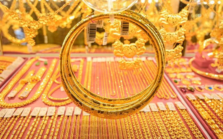 Chốt giá vàng hôm nay ngày 4/8 diễn biến rất lạ - Ảnh 2.